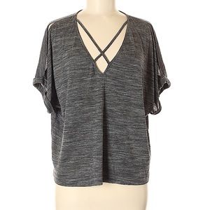Gray short/cropped tee